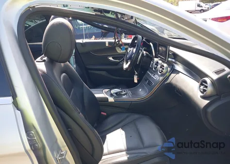 2016 Mercedes-Benz C 300 4Matic из США, поврежденный, VIN WDDWF4KB1GR135899